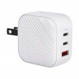 Uniq Wall USB Charger 1 USB-A / 2 USB-C (PD66W) Verge Pro GaN White