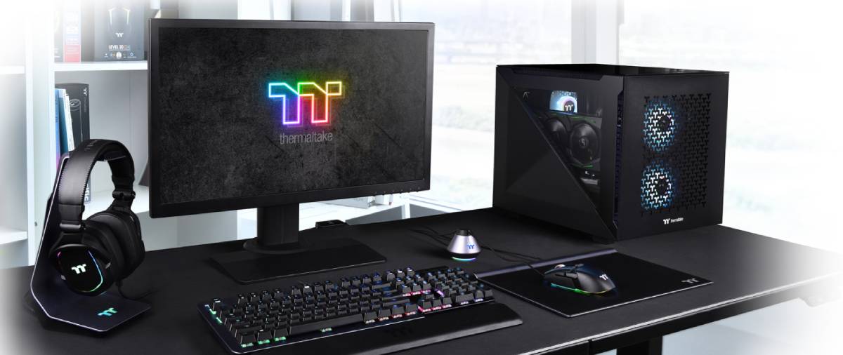 เคสคอมพิวเตอร์ Thermaltake Computer Case Divider 200 TG AIR Black