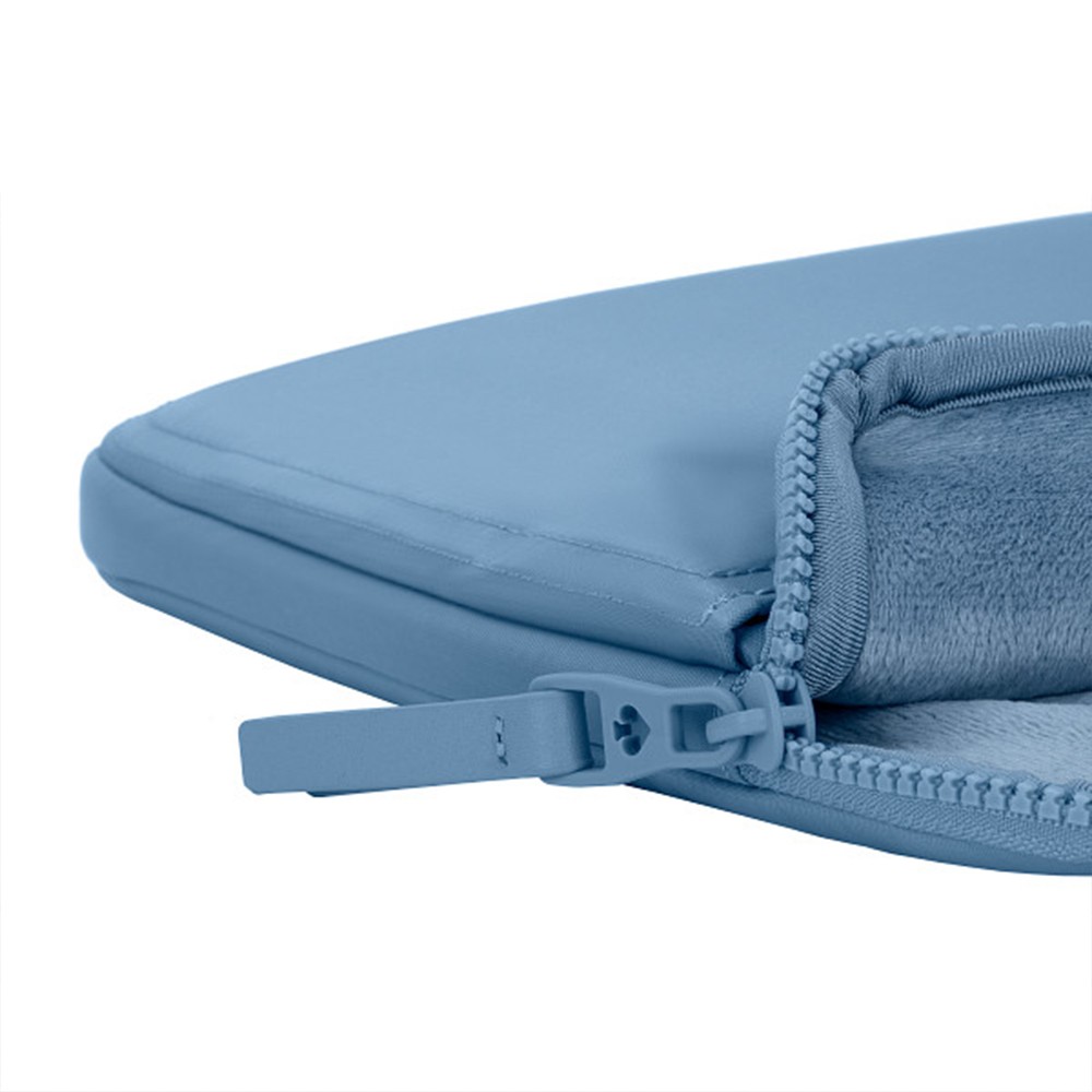 ซองใส่โน๊ตบุ๊ค Kate Spade New York Puffer Sleeve Laptop/MacBook 14 inch Polyester Dusty Blue