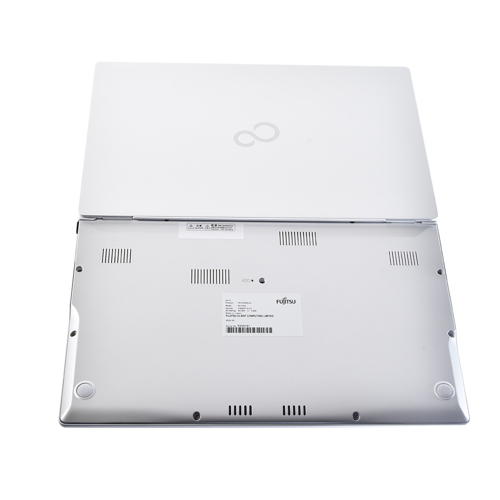 โน๊ตบุ๊ค Fujitsu UH-X-4ZR1J37871 White