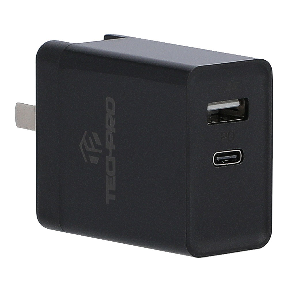 TECHPRO Travel Charger 1 USB-A (2.4A) / 1 USB-C (PD) TC43 Black