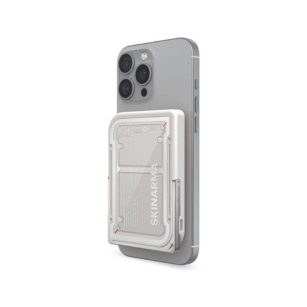 พาวเวอร์แบงค์ Skinarma 5,000 mAh 20W Magnetic Wireless Kick-Stand NEXUS Mecha Light Gray