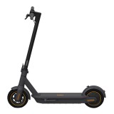 สกู๊ตเตอร์ไฟฟ้า Ninebot KickScooter MAX (2020 Edition) Black